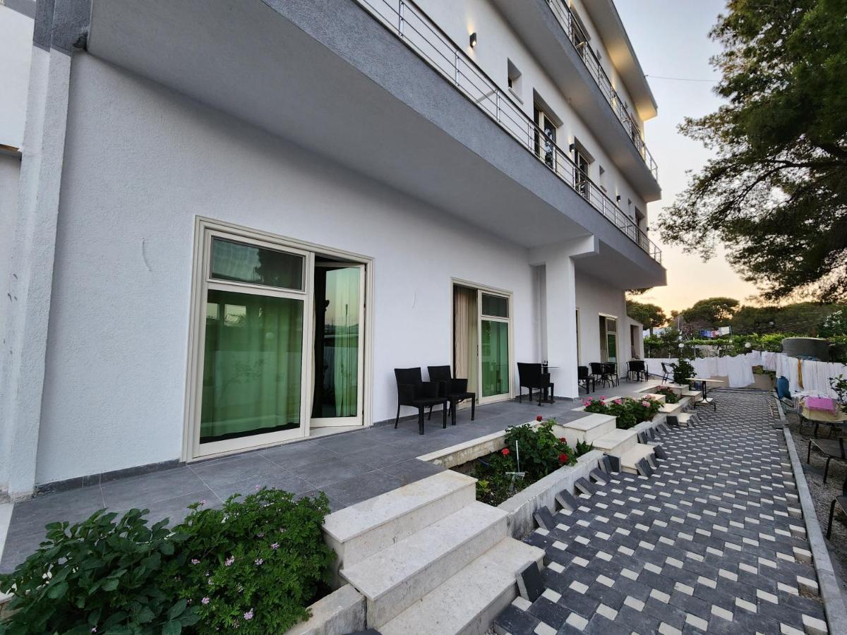 Sea Front Villa Vlorë Εξωτερικό φωτογραφία